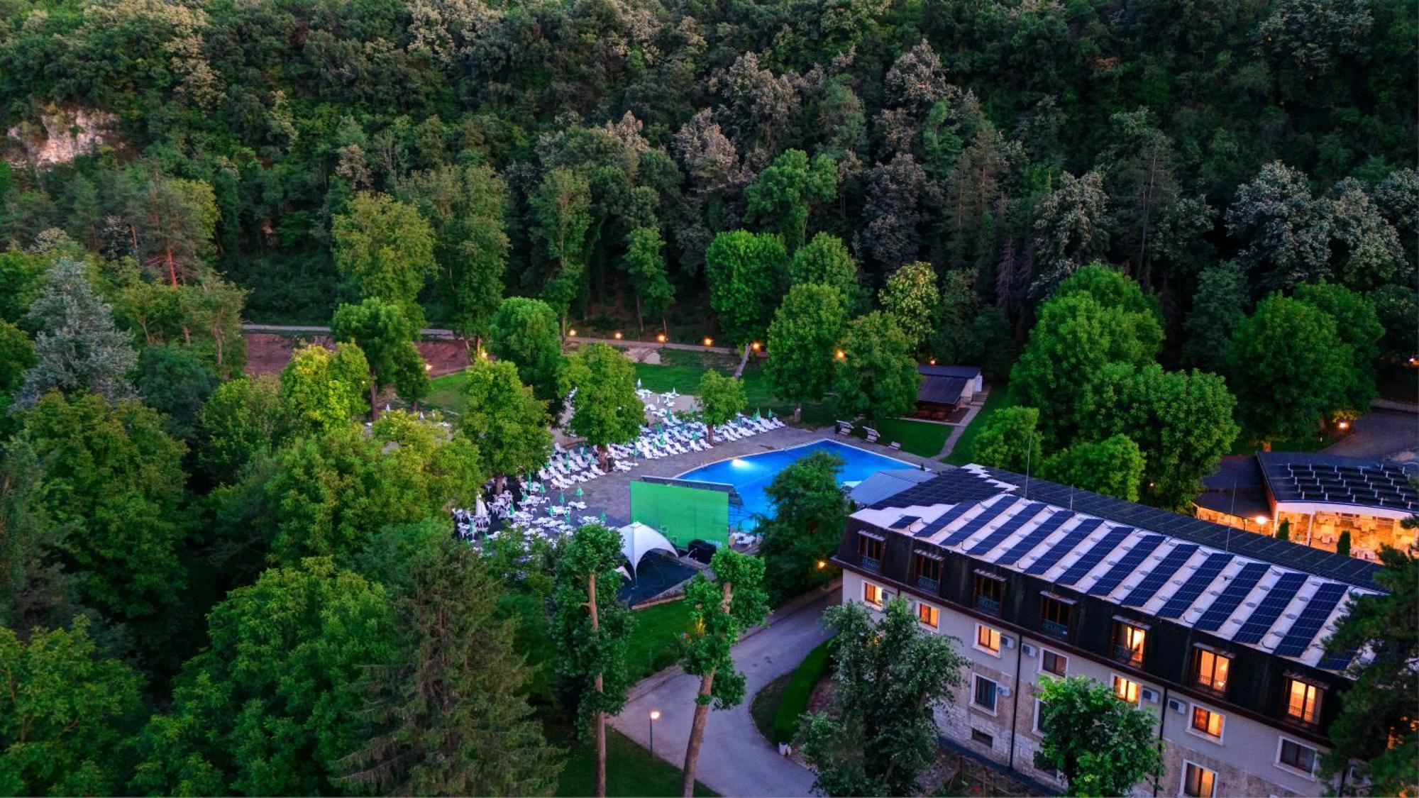 Park Hotel Kaylaka Плевна Экстерьер фото